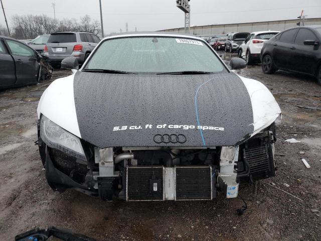 Photo 4 VIN: WUAVNAFG0BN000476 - AUDI R8 