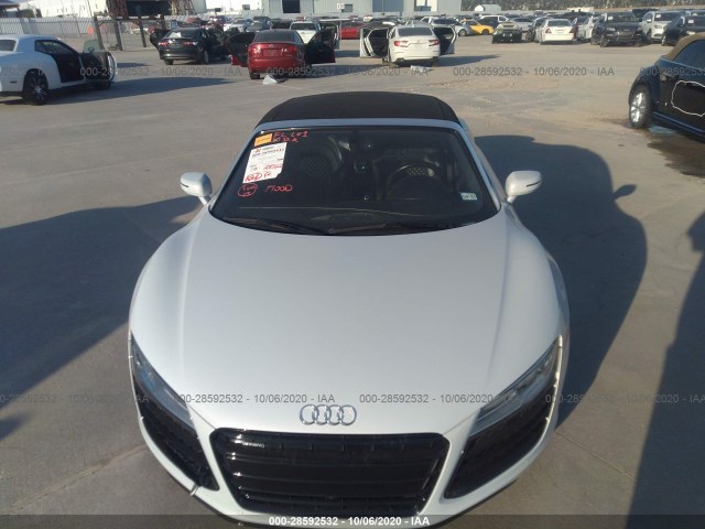 Photo 5 VIN: WUAVNAFG1F7001677 - AUDI R8 