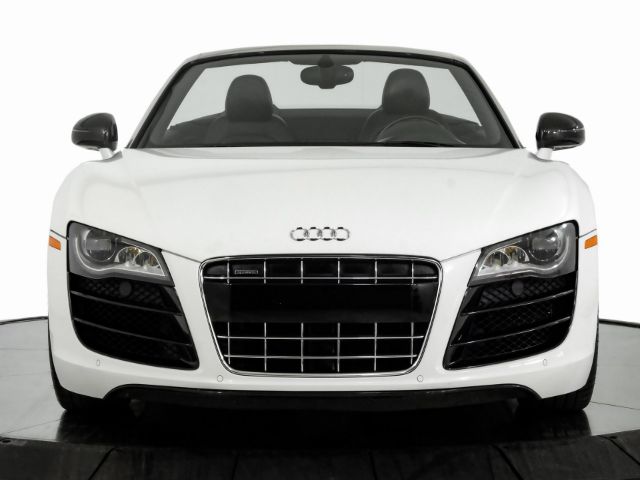 Photo 3 VIN: WUAVNAFG4BN001601 - AUDI R8 