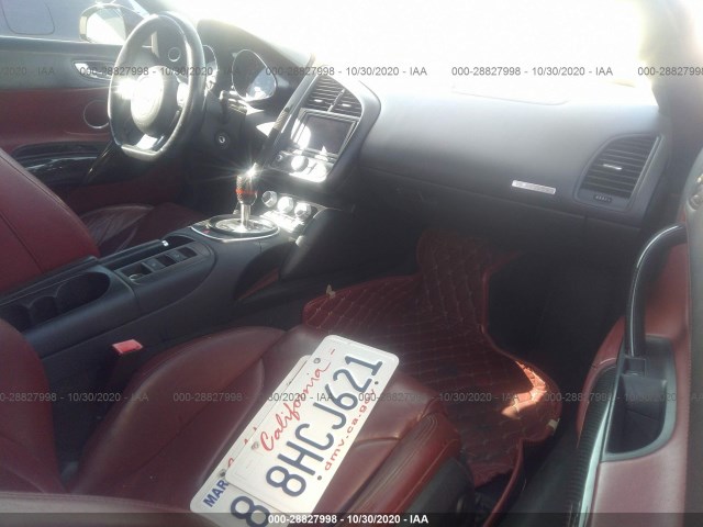 Photo 4 VIN: WUAVNAFG6CN000290 - AUDI R8 