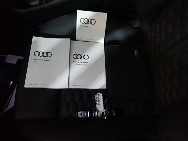 Photo 11 VIN: WUAZZZ4GXJN901263 - AUDI RS 6 AVANT 