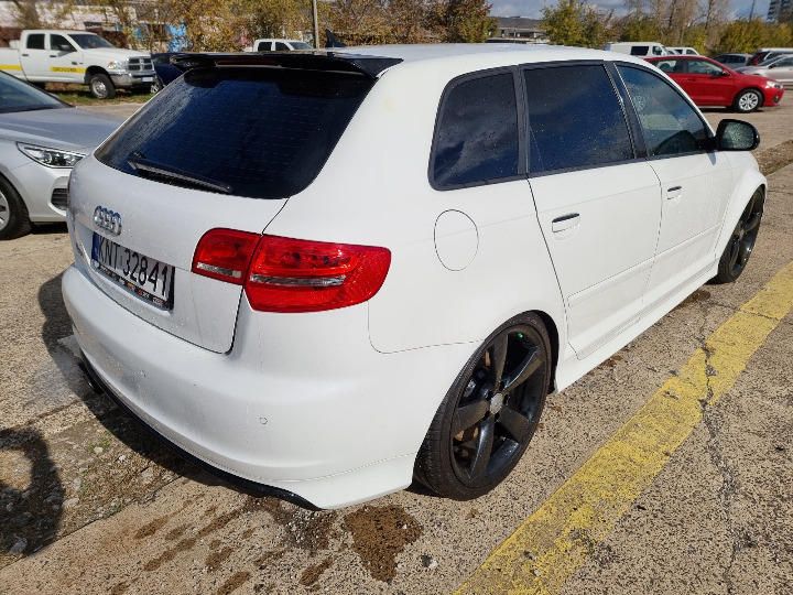 Photo 4 VIN: WUAZZZ8P1C1902922 - AUDI RS 3 SPORTBACK 