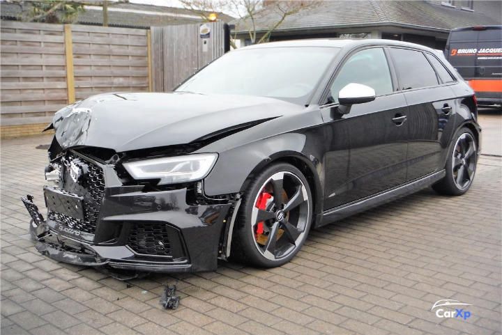 Photo 1 VIN: WUAZZZ8V6JA903169 - AUDI RS 3 SPORTBACK 