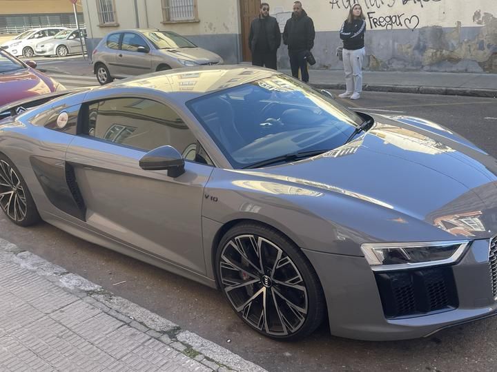 Photo 11 VIN: WUAZZZFX3G7900837 - AUDI R8 