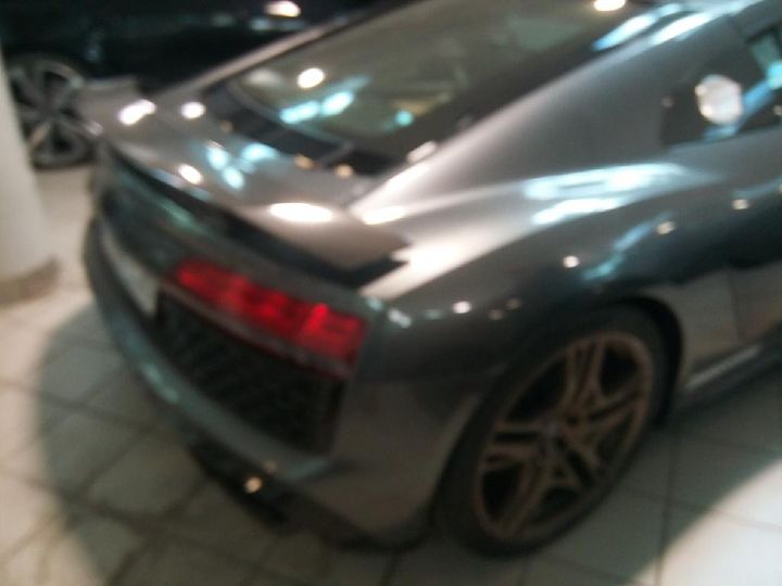 Photo 18 VIN: WUAZZZFX3K7900443 - AUDI R8 