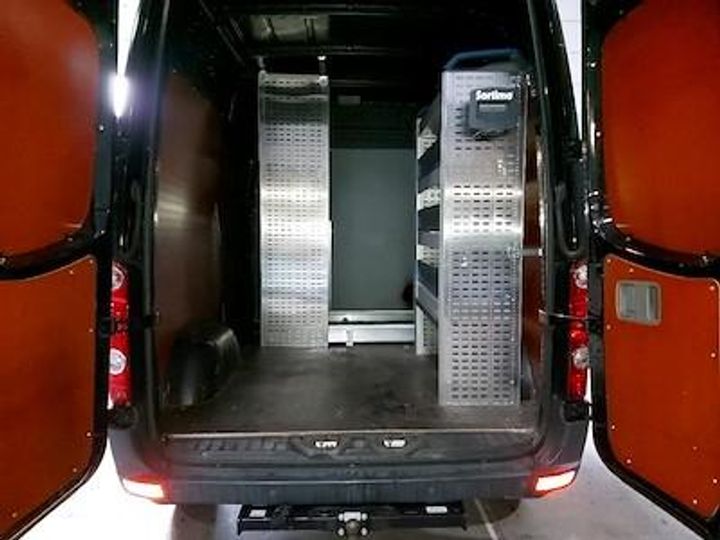 Photo 8 VIN: WV1ZZZ2EZG6039162 - VOLKSWAGEN CRAFTER 35 FOURGON SWB DSL - 2011 