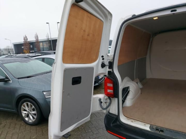 Photo 5 VIN: WV1ZZZ7HZGH095361 - VOLKSWAGEN TRANSPORTER 