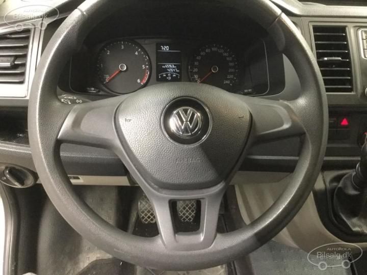 Photo 5 VIN: WV1ZZZ7HZHX017983 - VOLKSWAGEN TRANSPORTER VAN 