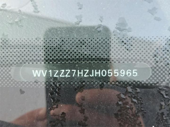 Photo 5 VIN: WV1ZZZ7HZJH055965 - VOLKSWAGEN TRANSPORTER VAN 