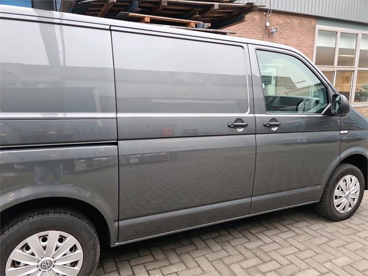 Photo 29 VIN: WV1ZZZ7HZJH071622 - VOLKSWAGEN TRANSPORTER 