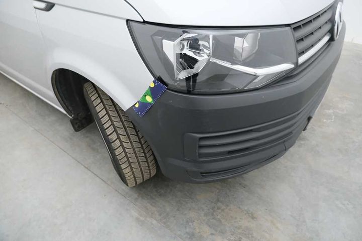 Photo 32 VIN: WV1ZZZ7HZJH085104 - VOLKSWAGEN TRANSPORTER &#3915 