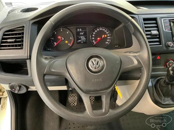 Photo 7 VIN: WV1ZZZ7HZJH159857 - VOLKSWAGEN TRANSPORTER VAN 