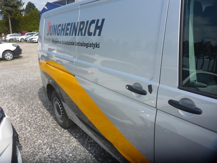 Photo 28 VIN: WV1ZZZ7HZKH153162 - VW TRANSPORTER 