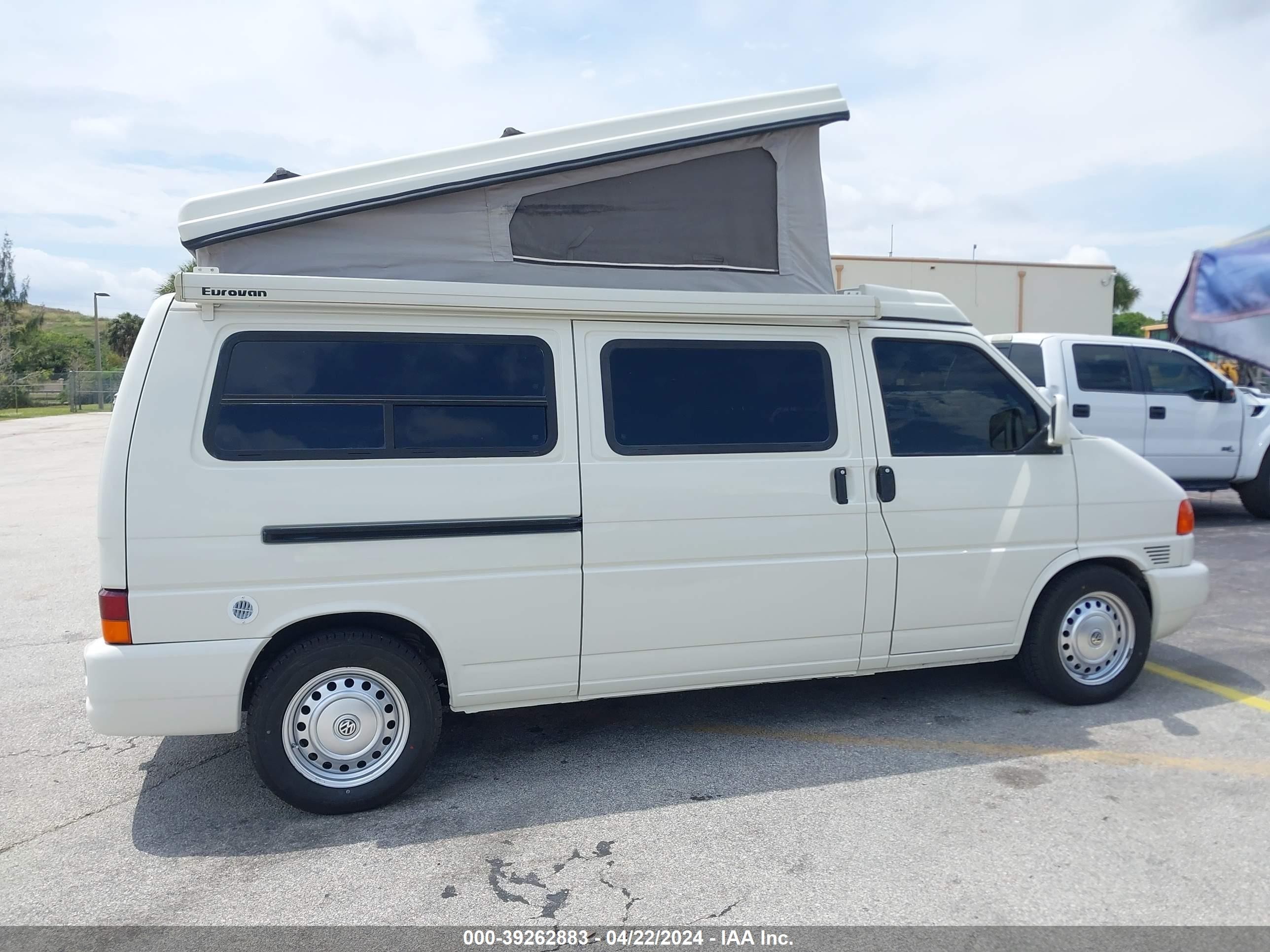 Photo 12 VIN: WV2EB47003H000892 - VOLKSWAGEN EUROVAN 