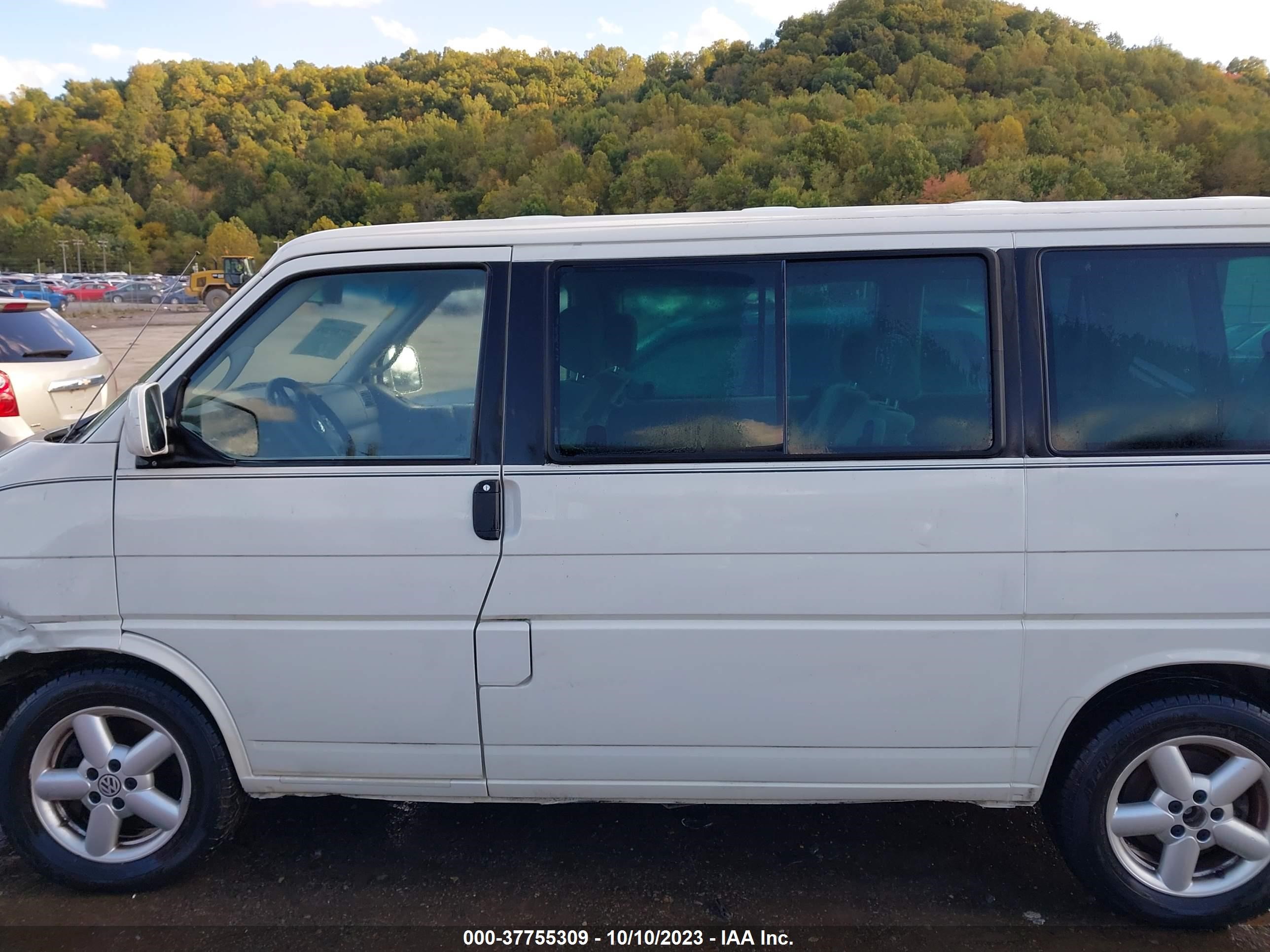 Photo 13 VIN: WV2KB47001H127626 - VOLKSWAGEN EUROVAN 