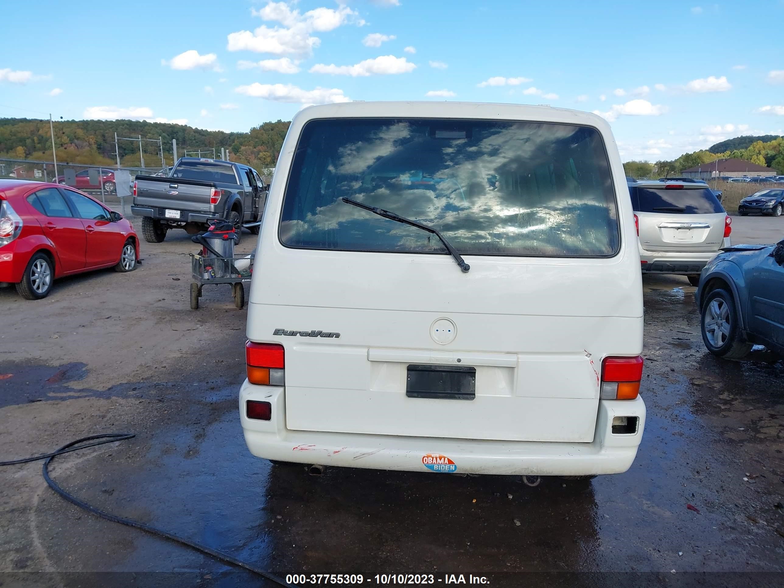 Photo 15 VIN: WV2KB47001H127626 - VOLKSWAGEN EUROVAN 