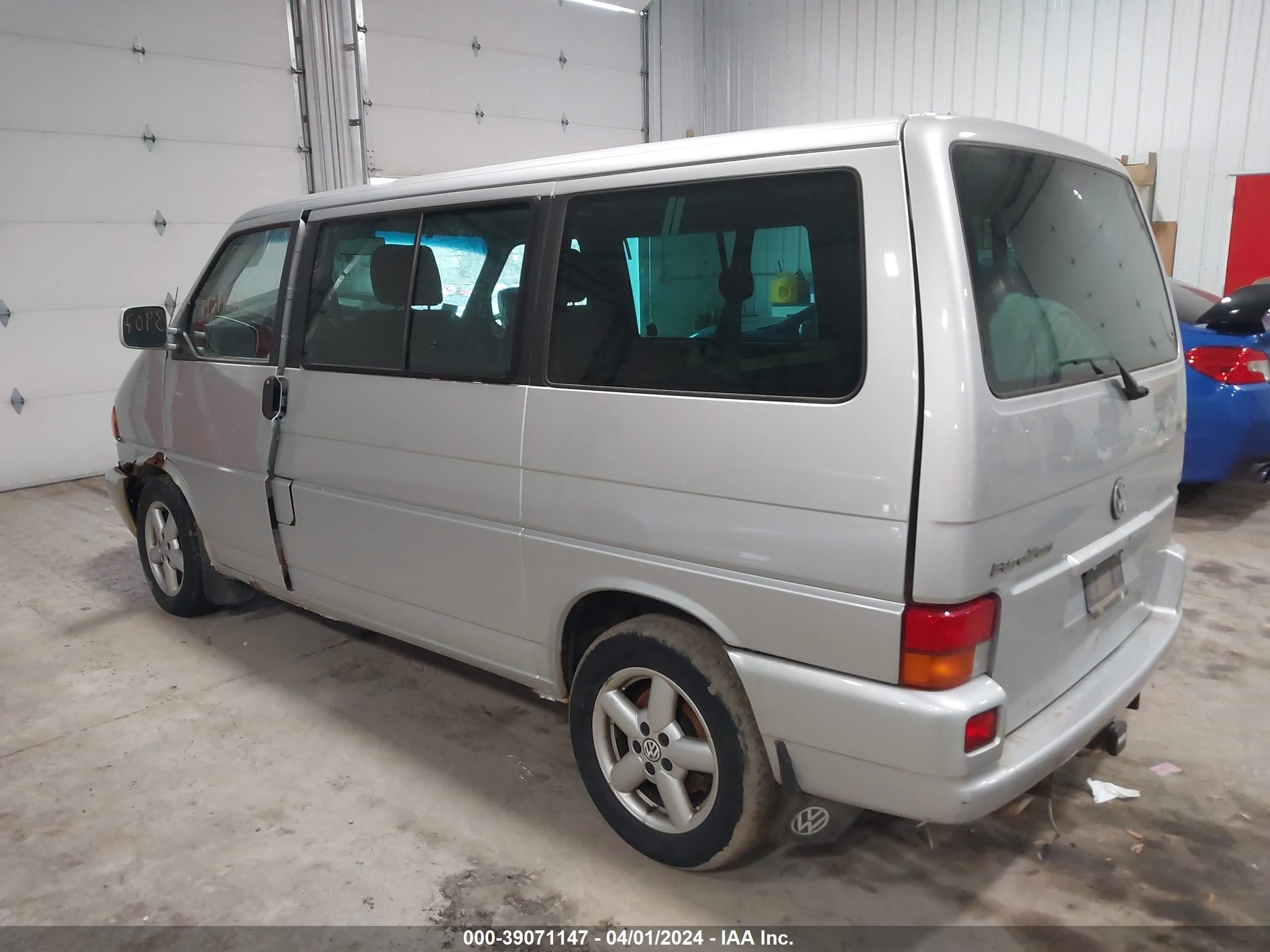 Photo 2 VIN: WV2KB47013H030325 - VOLKSWAGEN EUROVAN 