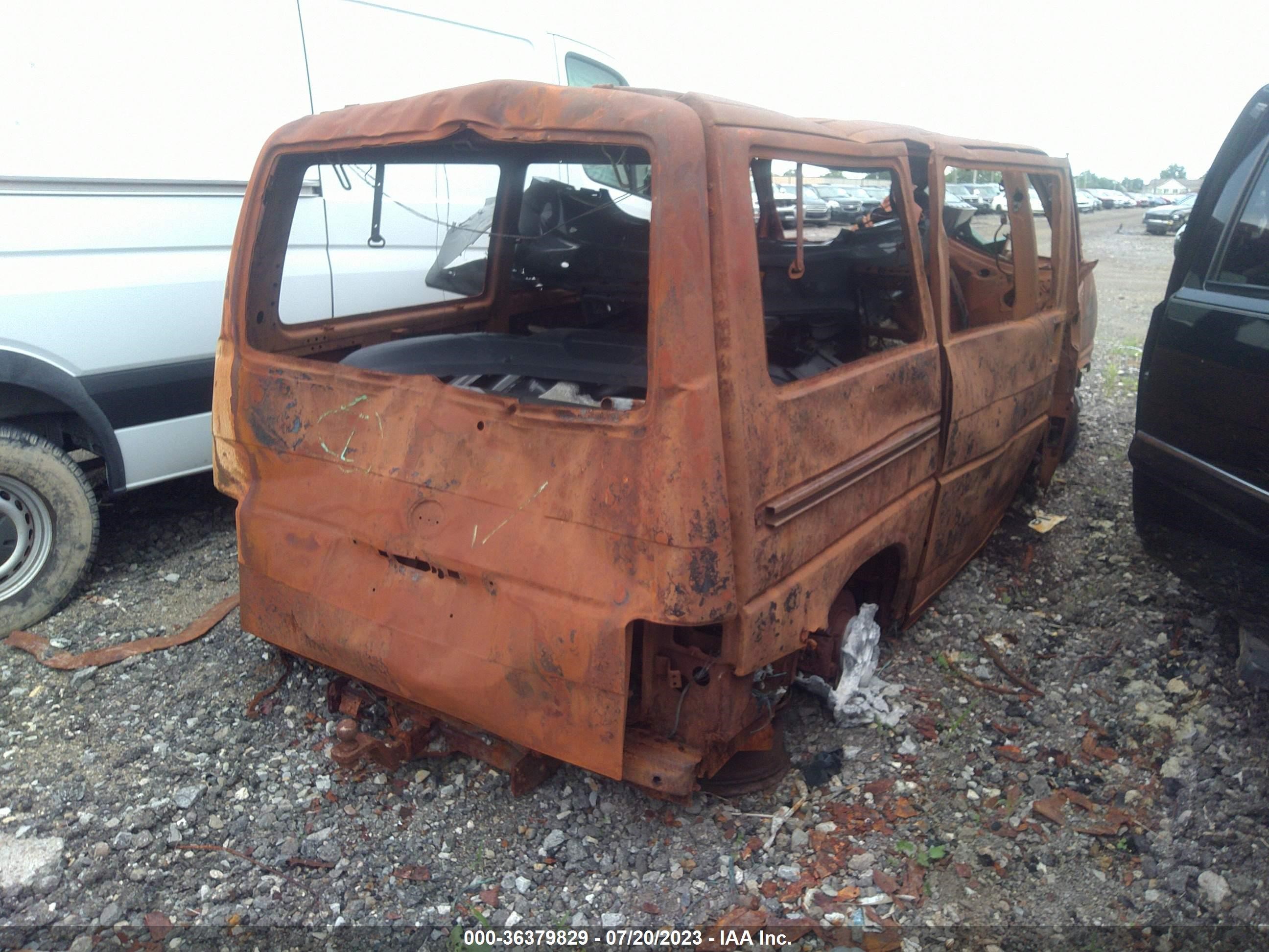 Photo 3 VIN: WV2KB47072H064753 - VOLKSWAGEN EUROVAN 