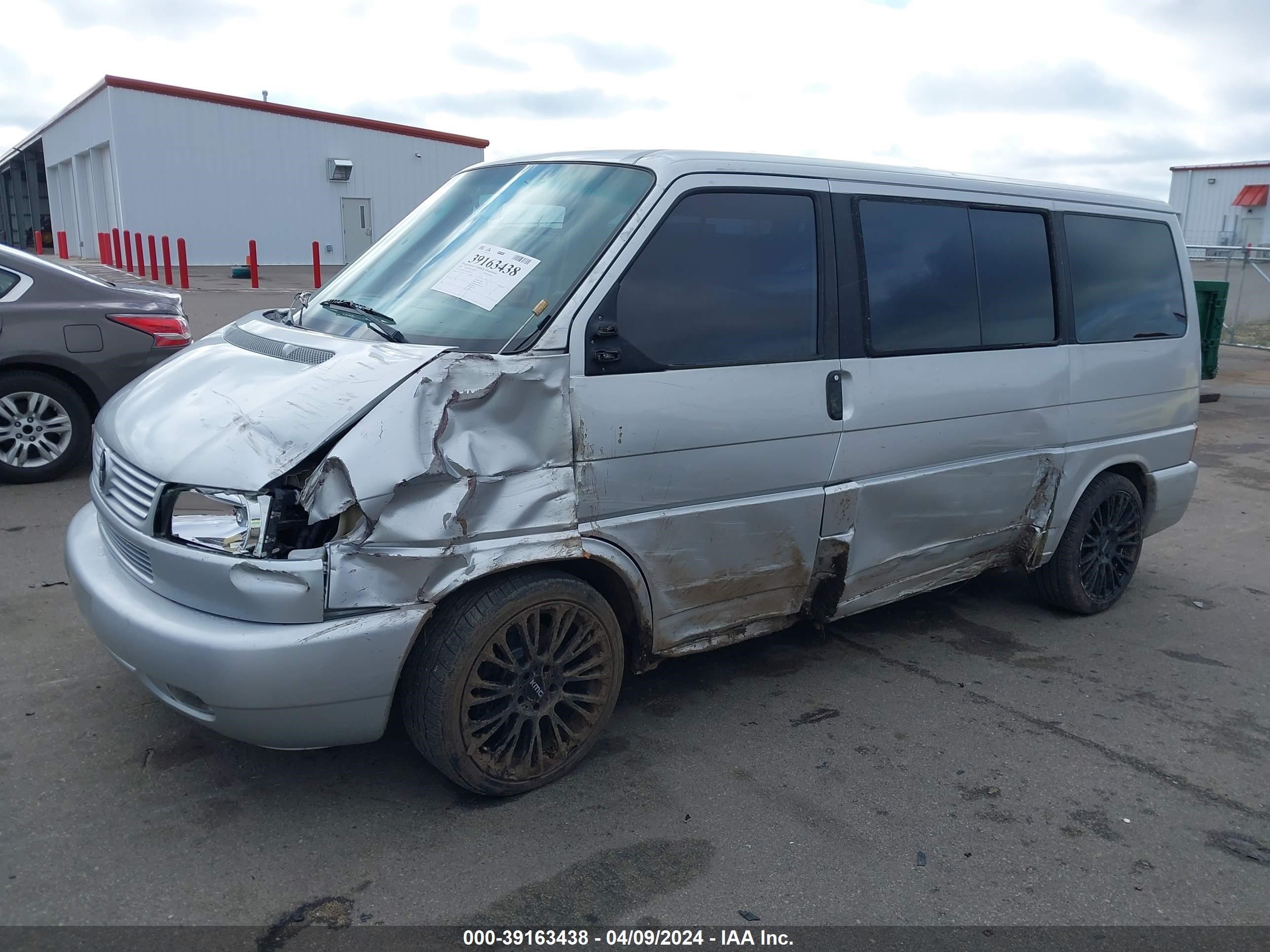 Photo 1 VIN: WV2KB470X2H069218 - VOLKSWAGEN EUROVAN 