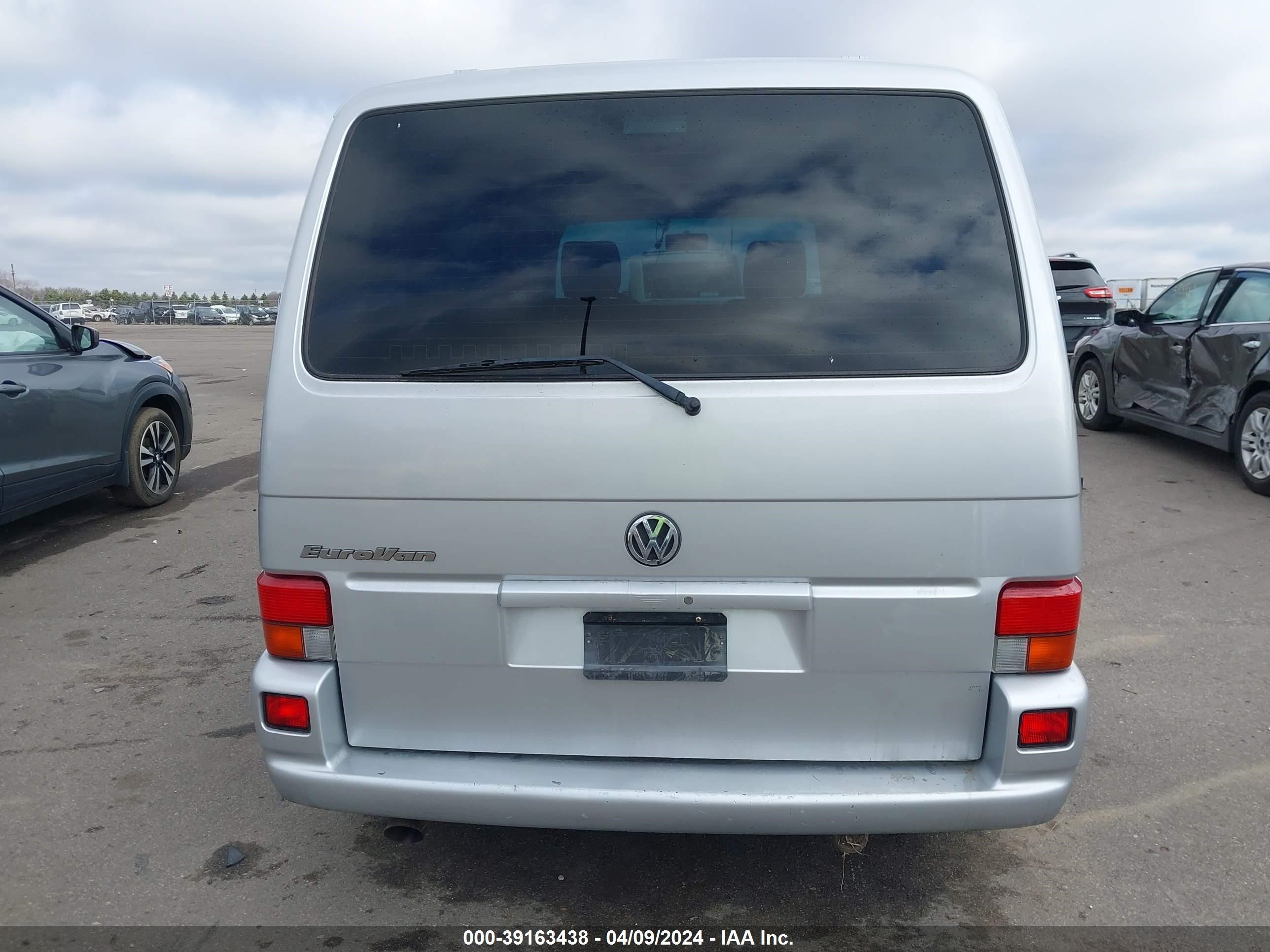 Photo 15 VIN: WV2KB470X2H069218 - VOLKSWAGEN EUROVAN 