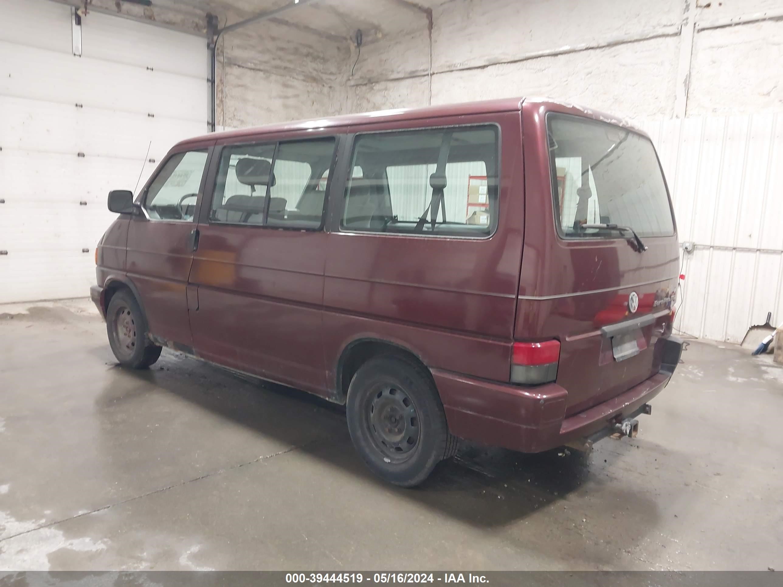 Photo 2 VIN: WV2MC0704PH049682 - VOLKSWAGEN EUROVAN 