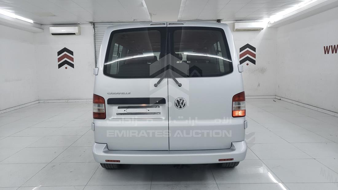 Photo 6 VIN: WV2SAC7H48H005929 - VOLKSWAGEN CARAVELLE 