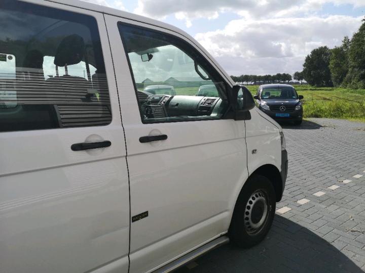 Photo 13 VIN: WV2ZZZ7HZDH001392 - VOLKSWAGEN TRANSPORTER KOMBI 