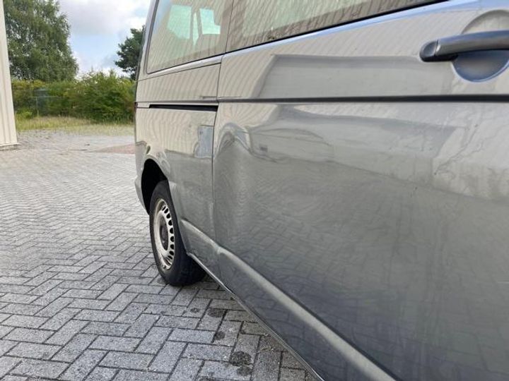 Photo 11 VIN: WV2ZZZ7HZDH114354 - VOLKSWAGEN TRANSPORTER COMBI VAN WITH WINDOWS 