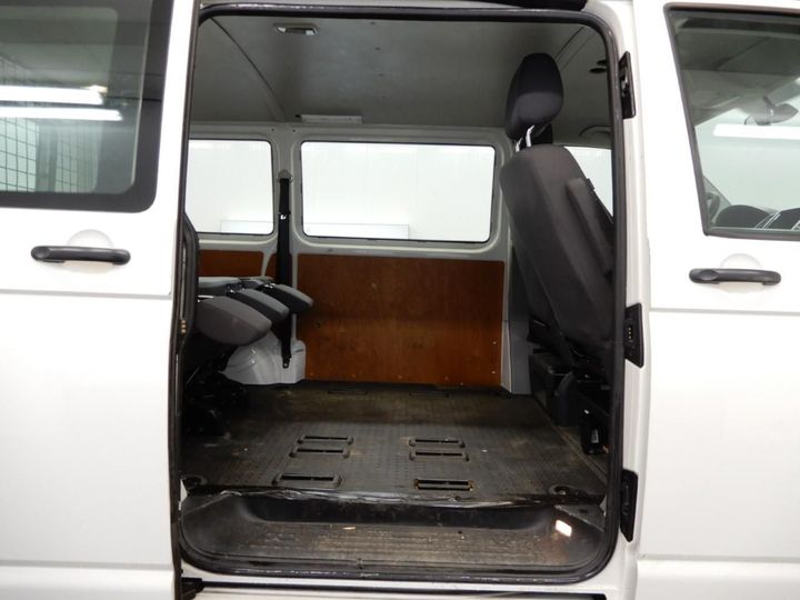 Photo 8 VIN: WV2ZZZ7HZFH010823 - VOLKSWAGEN TRANSPORTER 