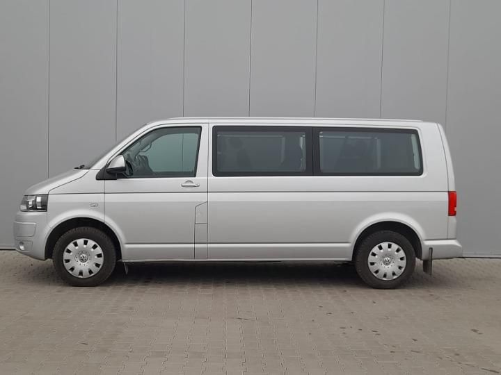 Photo 2 VIN: WV2ZZZ7HZFH155975 - VOLKSWAGEN CARAVELLE COMBI 