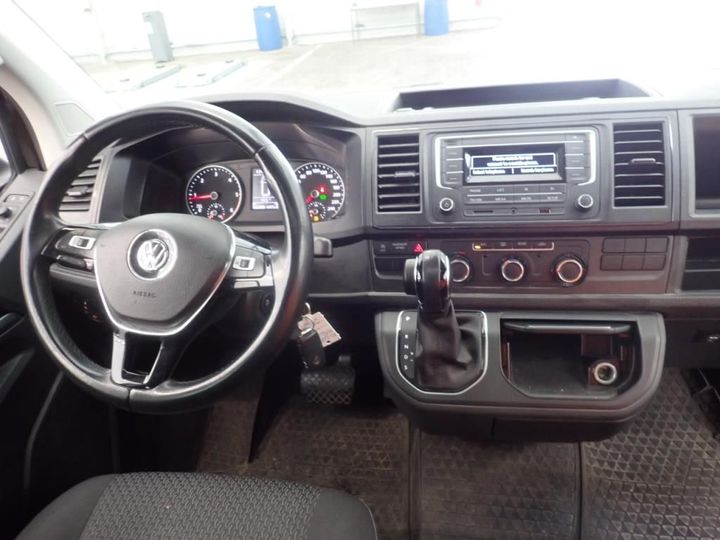 Photo 6 VIN: WV2ZZZ7HZHH111560 - VOLKSWAGEN MULTIVAN 