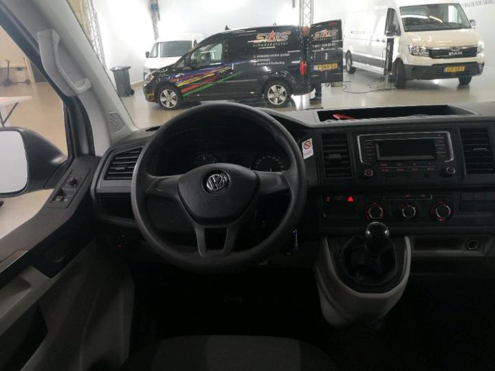 Photo 6 VIN: WV2ZZZ7HZJH077635 - VOLKSWAGEN TRANSPORTER 