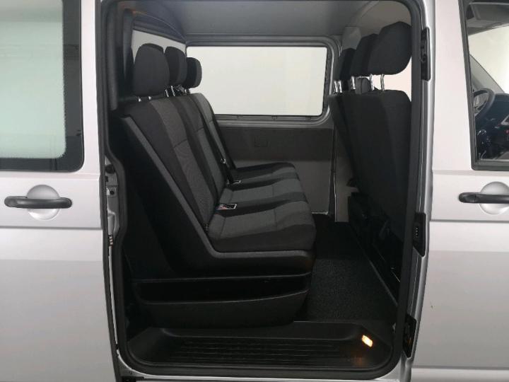 Photo 8 VIN: WV2ZZZ7HZJH077635 - VOLKSWAGEN TRANSPORTER 