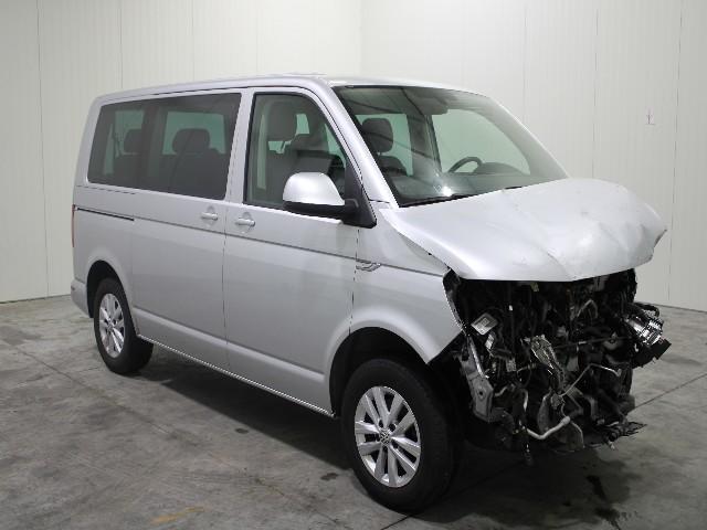 Photo 2 VIN: WV2ZZZ7HZJH124697 - VOLKSWAGEN CARAVELLE COMBI 