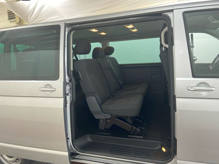 Photo 8 VIN: WV2ZZZ7HZKH024268 - VW CARAVELLE DSG LANG 