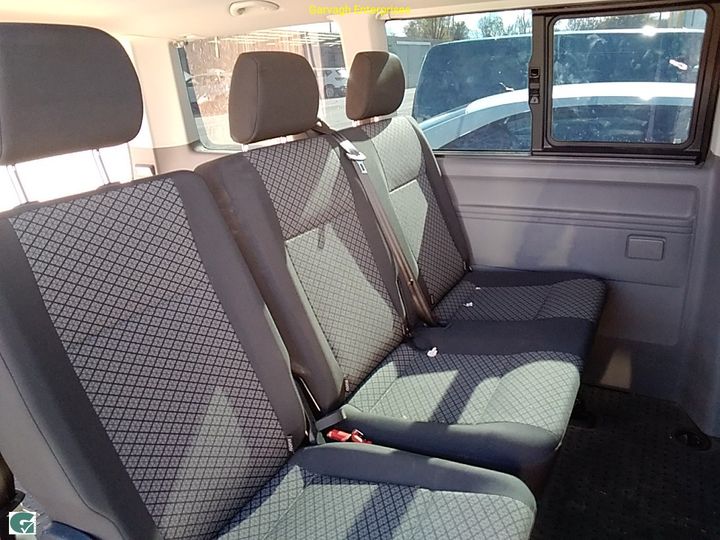 Photo 15 VIN: WV2ZZZ7HZNH028483 - VOLKSWAGEN CARAVELLE 