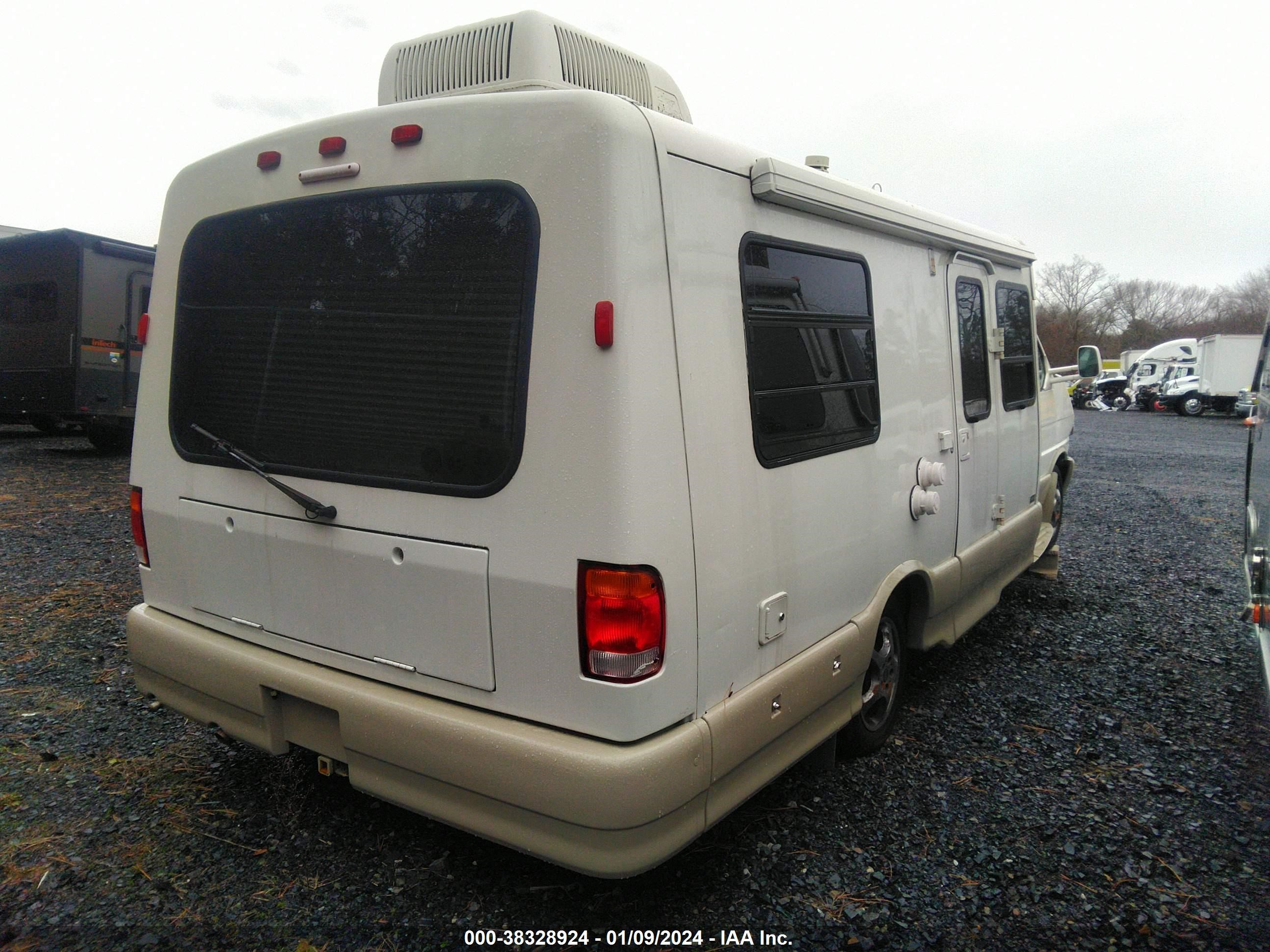 Photo 3 VIN: WV3AB47043H098299 - VOLKSWAGEN EUROVAN 