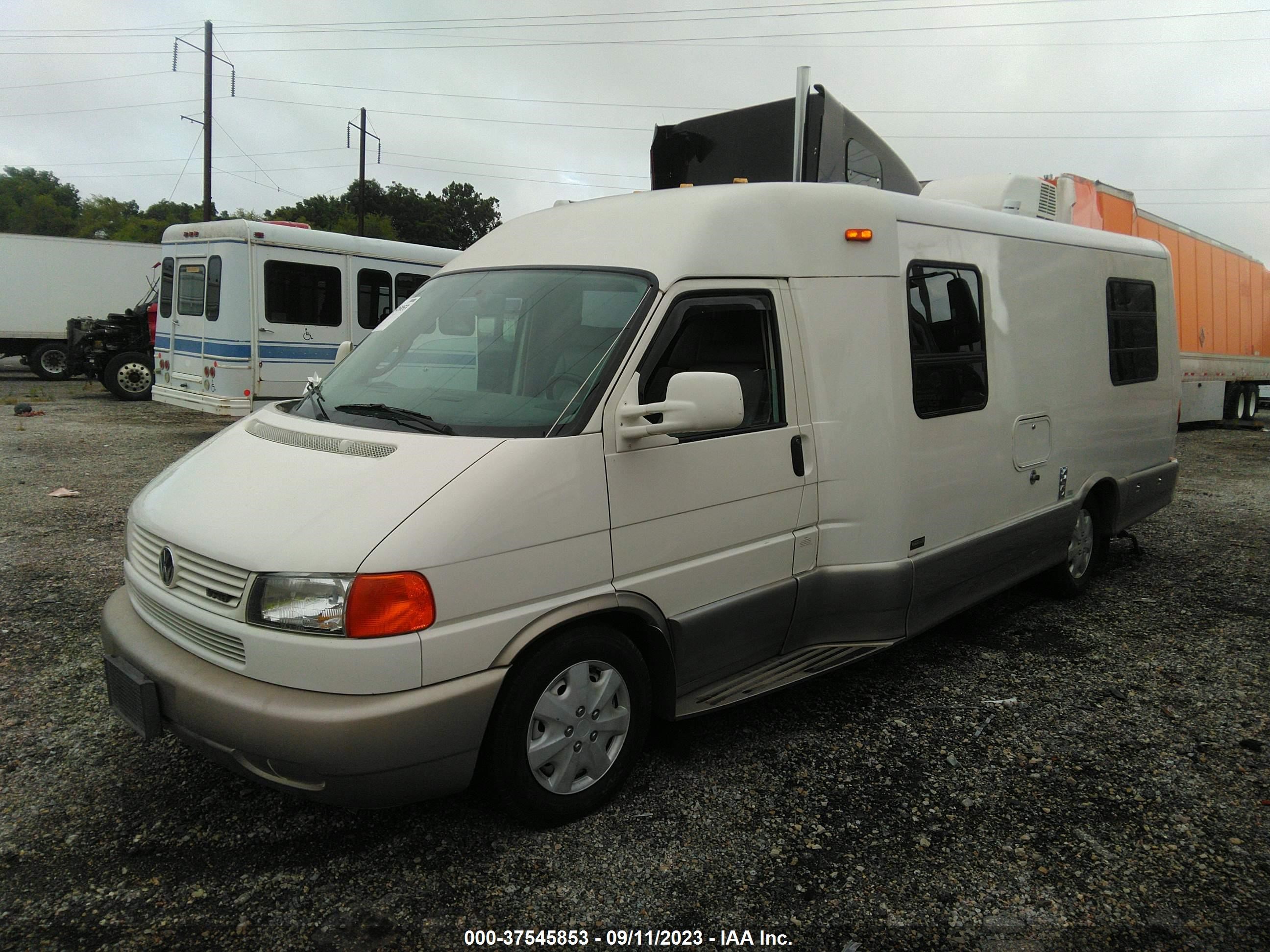 Photo 1 VIN: WV3AH2700XH137964 - VOLKSWAGEN EUROVAN 