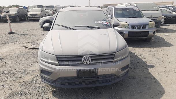 Photo 0 VIN: WVGAE2AX8JW965244 - VOLKSWAGEN TIGUAN 