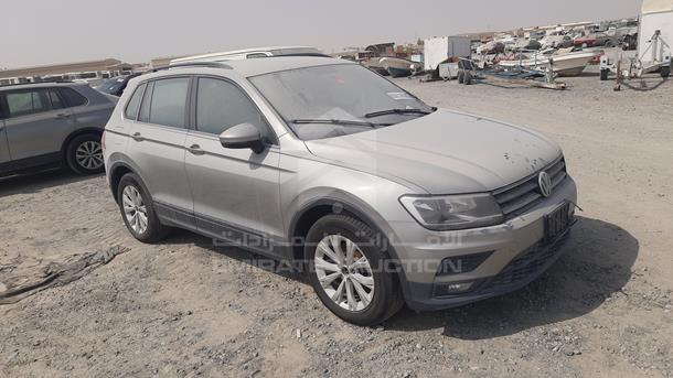 Photo 7 VIN: WVGAE2AX8JW965244 - VOLKSWAGEN TIGUAN 