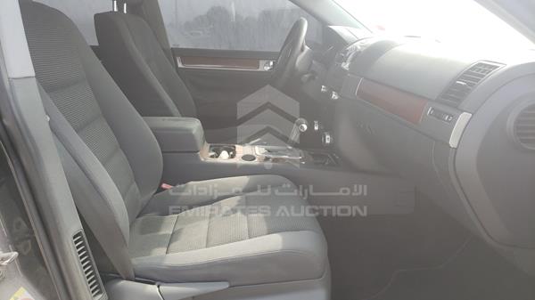 Photo 13 VIN: WVGAL27L0AD011772 - VOLKSWAGEN TOUAREG 