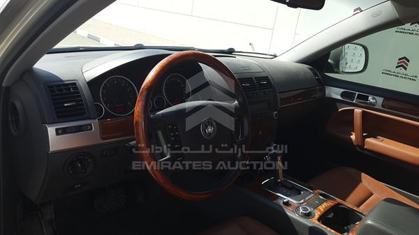 Photo 10 VIN: WVGAL27L28D058375 - VOLKSWAGEN TOUAREG 