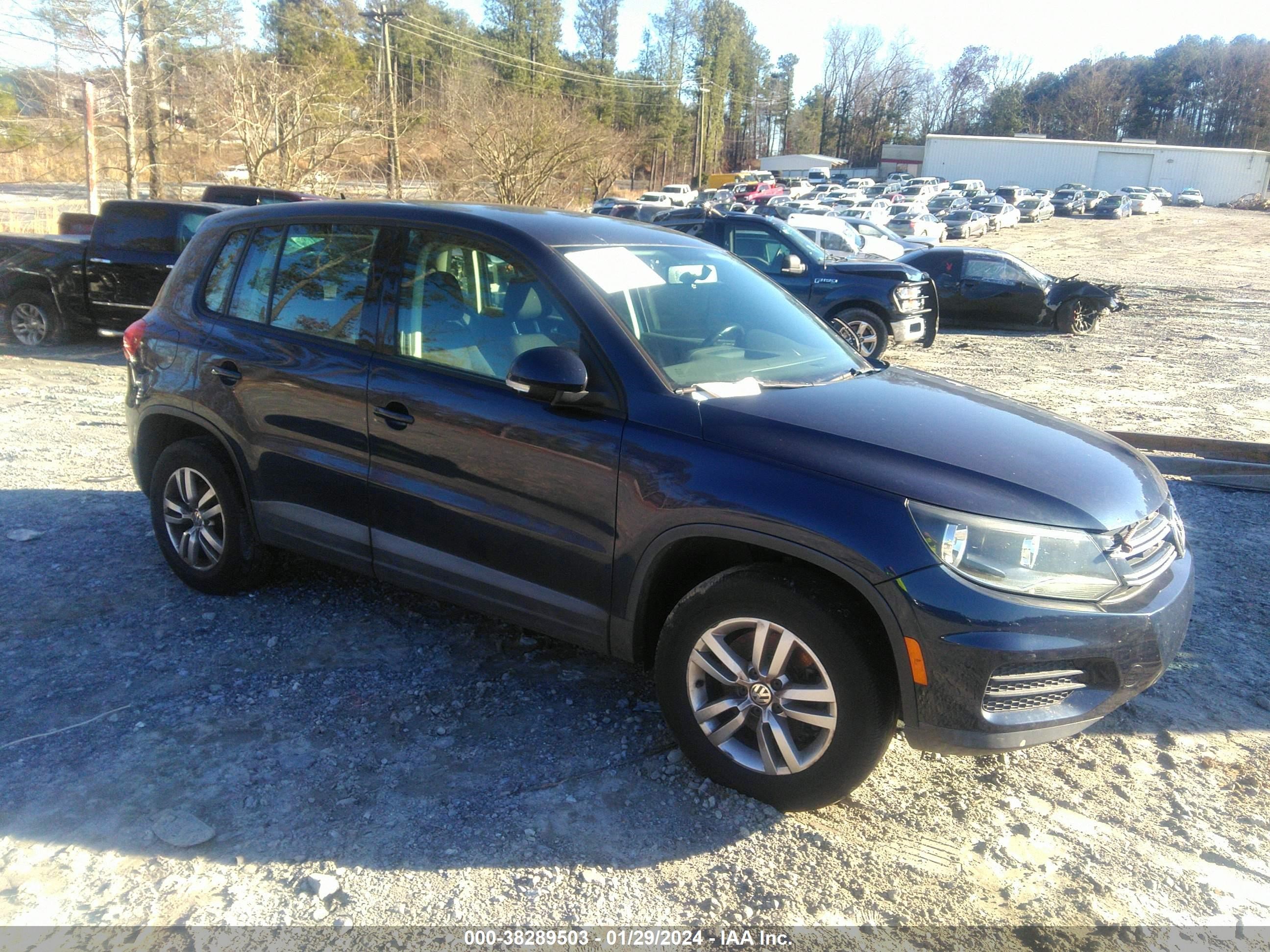 Photo 0 VIN: WVGAV3AX0DW565396 - VOLKSWAGEN TIGUAN 