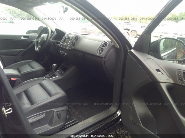 Photo 4 VIN: WVGAV3AX1EW556868 - VOLKSWAGEN TIGUAN 