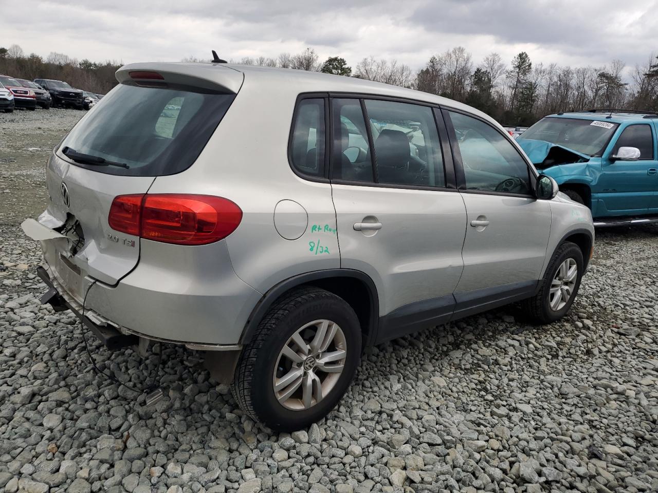 Photo 2 VIN: WVGAV3AX3DW567272 - VOLKSWAGEN TIGUAN 