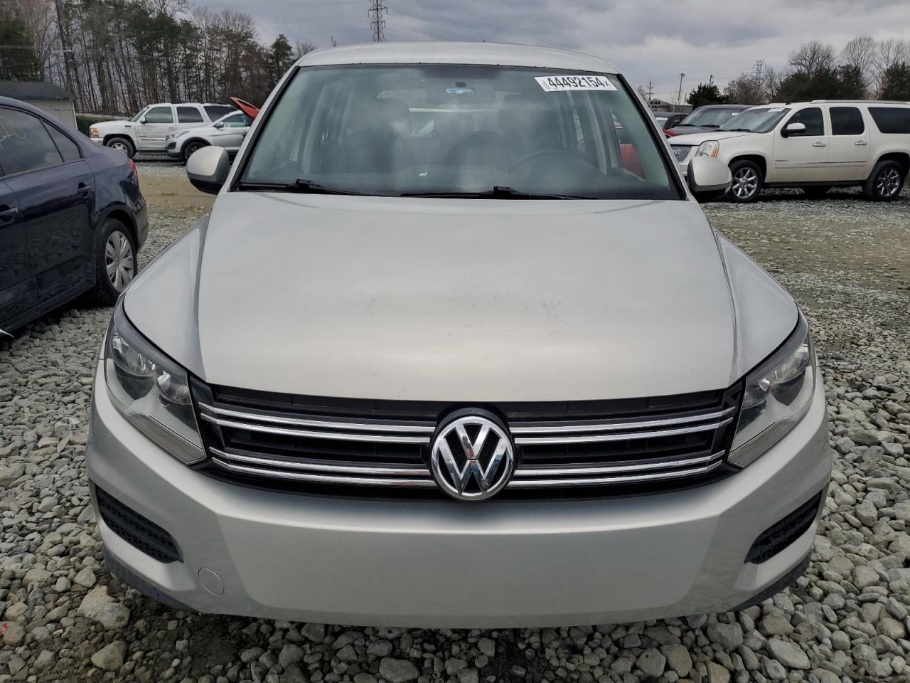 Photo 4 VIN: WVGAV3AX3DW567272 - VOLKSWAGEN TIGUAN 