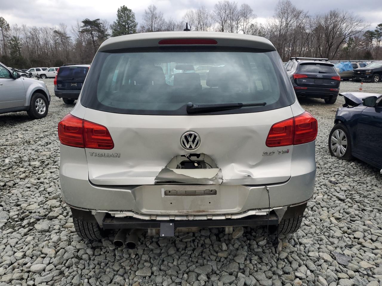 Photo 5 VIN: WVGAV3AX3DW567272 - VOLKSWAGEN TIGUAN 