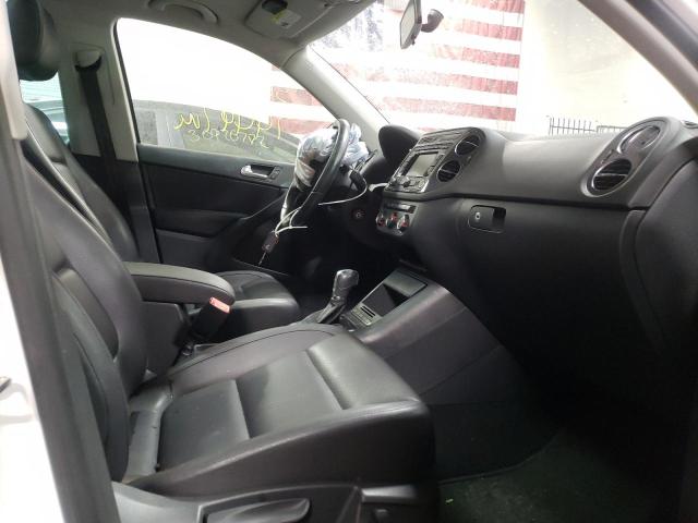 Photo 4 VIN: WVGAV3AX3DW570625 - VOLKSWAGEN TIGUAN 