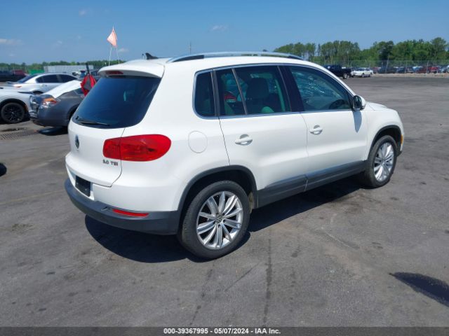 Photo 3 VIN: WVGAV3AX3DW570673 - VOLKSWAGEN TIGUAN 