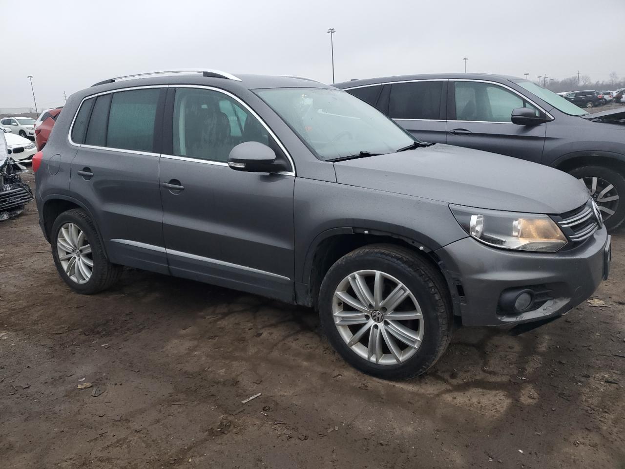 Photo 3 VIN: WVGAV3AX4DW586591 - VOLKSWAGEN TIGUAN 